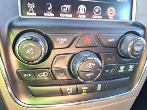 Used 2015 Jeep Grand Cherokee Limited image 28