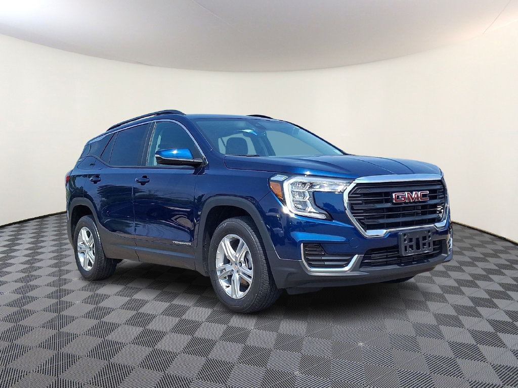 Used 2023 GMC Terrain SLE w/ Driver Convenience Package AWD/4WD image 1