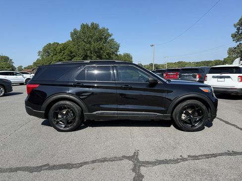 Used 2021 Ford Explorer XLT w/ Equipment Group 202A RWD image 8