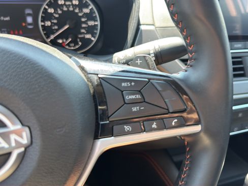 Used 2025 Nissan Altima 2.5 SR FWD image 23