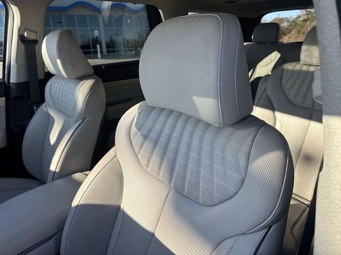 Used 2025 Hyundai Palisade Limited image 11