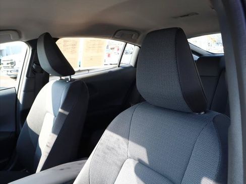 Certified 2024 Toyota Prius LE FWD image 22