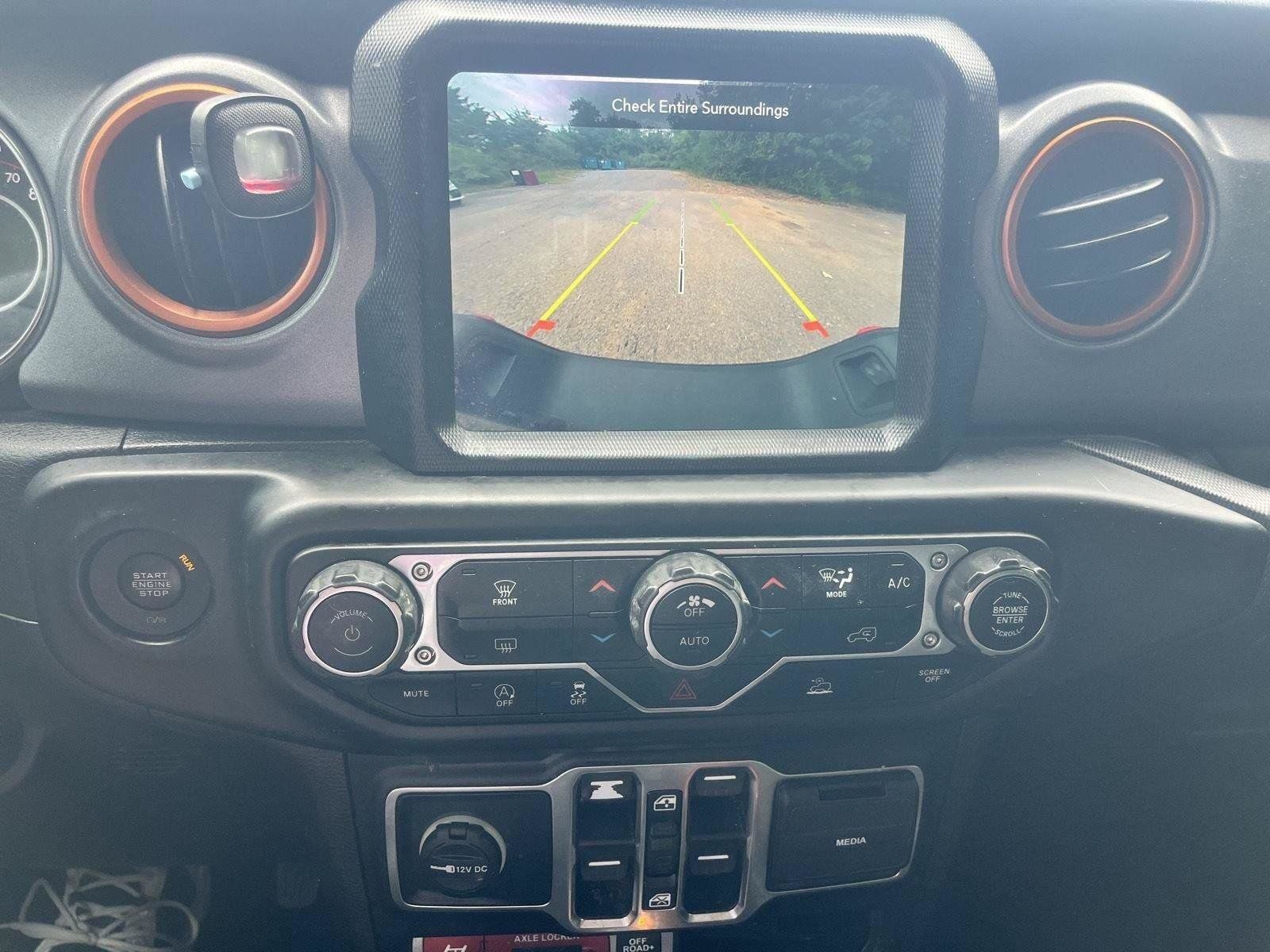Used 2022 Jeep Gladiator Mojave w/ LED Lighting Group AWD/4WD image 14