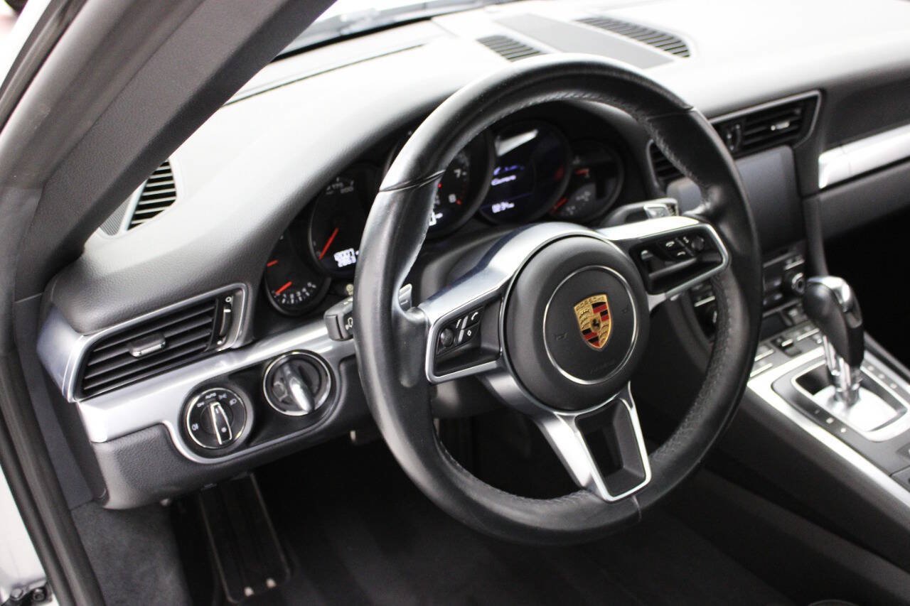 Used 2017 Porsche 911 Carrera image 20