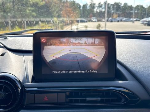 Used 2019 MAZDA MX-5 Miata Sport w/ I-ACTIVSENSE Sport Package image 24