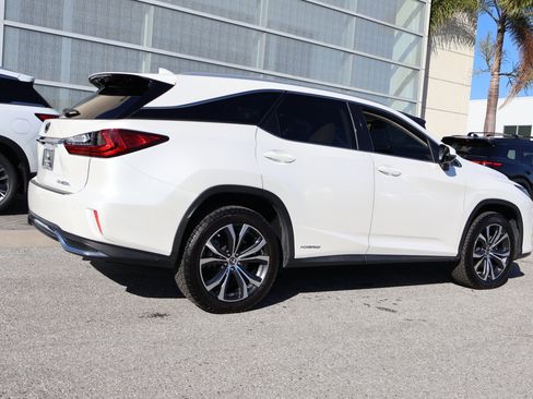 Used 2021 Lexus RX 450hL AWD w/ Premium Package image 10
