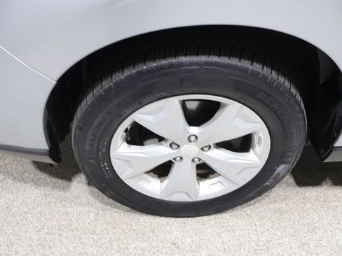 Used 2014 Subaru Forester 2.5i Limited w/ Popular Package #2 AWD/4WD image 8