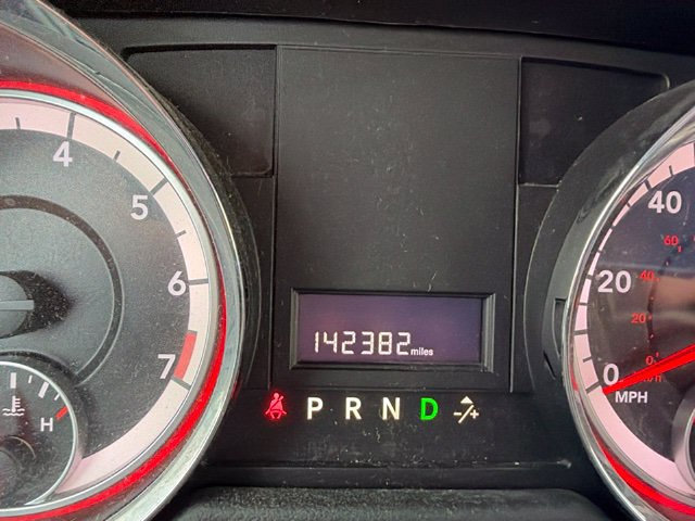 Used 2015 Dodge Grand Caravan SXT w/ Blacktop Package FWD image 15