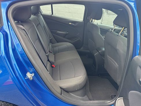 Used 2016 Chevrolet Cruze LT w/ Convenience Package FWD image 20
