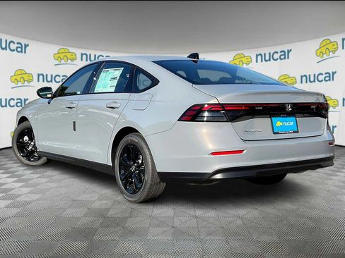 New 2025 Honda Accord SE image 5