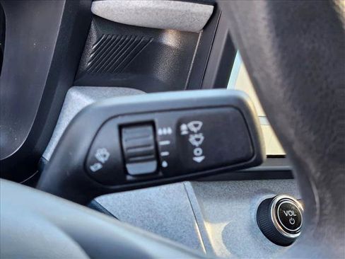 Used 2024 Ford Maverick XLT image 15