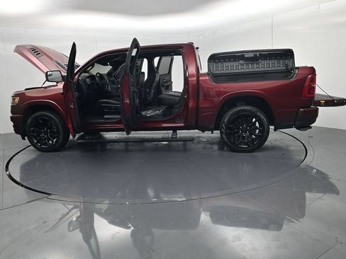 Used 2025 RAM 1500 Limited AWD/4WD image 75