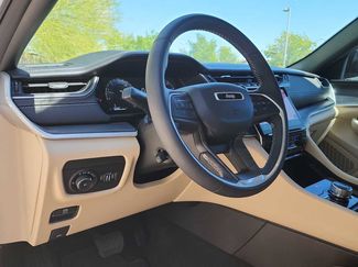 Used 2025 Jeep Grand Cherokee Limited w/ Luxury Tech Group II AWD/4WD video 2