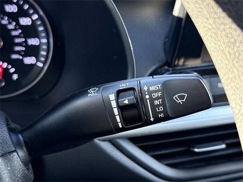 Certified 2023 Kia Forte LXS w/ LXS Technology Package image 25