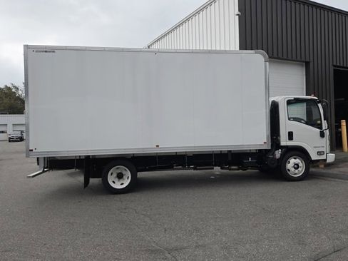 New 2024 Chevrolet Low Cab Forward image 4