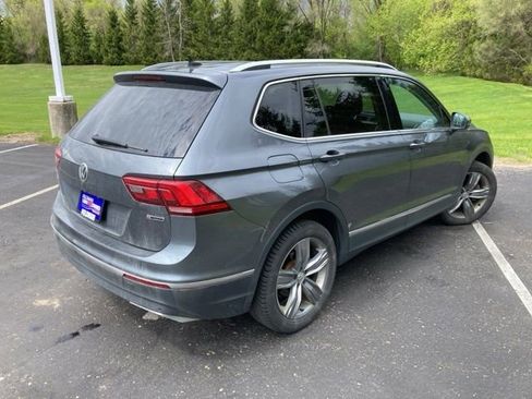 Used 2020 Volkswagen Tiguan SEL AWD/4WD image 3