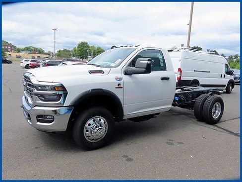 New 2025 RAM 3500 Tradesman AWD/4WD image 2