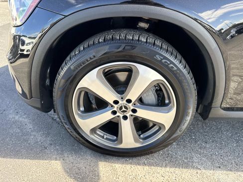 Used 2020 Mercedes-Benz GLC 300 4MATIC image 10