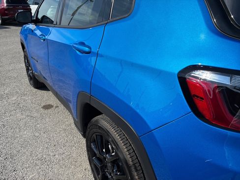 New 2026 Jeep Compass Latitude AWD/4WD image 15