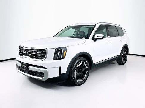 Used 2025 Kia Telluride S AWD/4WD image 3