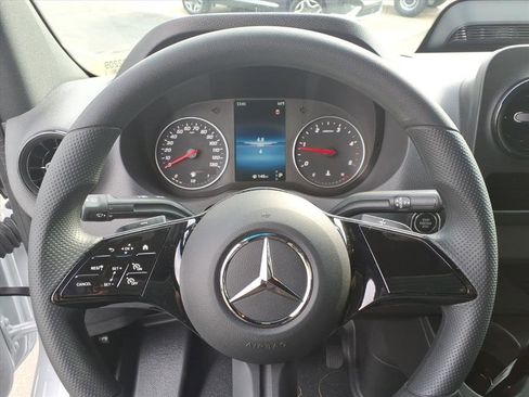 New 2026 Mercedes-Benz Sprinter 2500 image 19