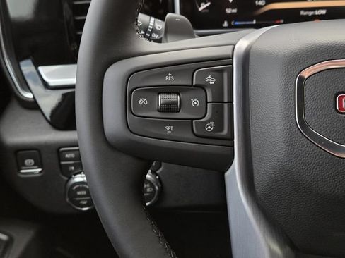 New 2026 GMC Sierra 1500 SLT AWD/4WD image 17