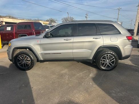 Used 2018 Jeep Grand Cherokee Trailhawk image 7
