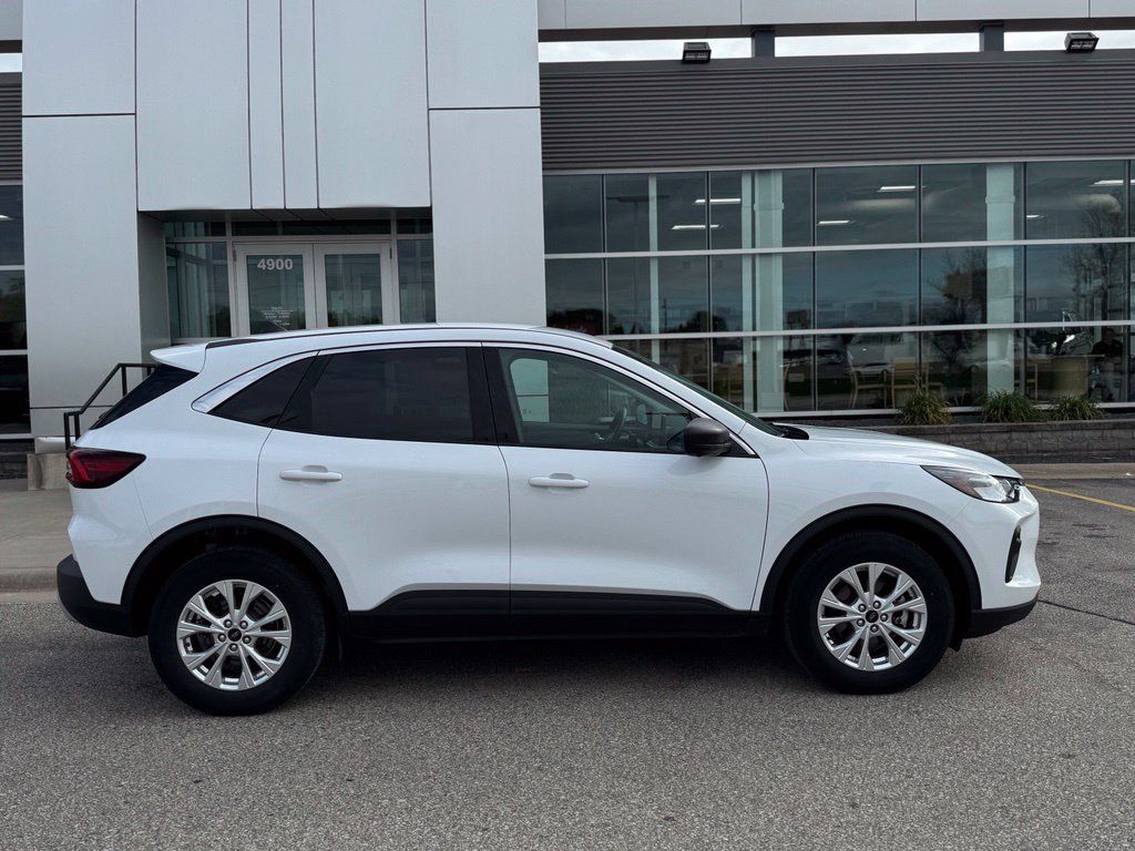 Certified 2023 Ford Escape Active w/ Tech Pack #2 AWD/4WD image 44