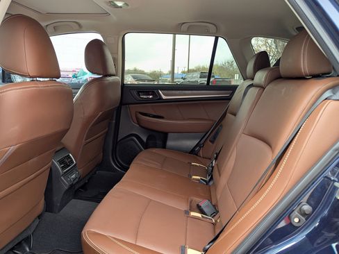 Used 2018 Subaru Outback 2.5i Touring w/ Popular Package #3 image 13