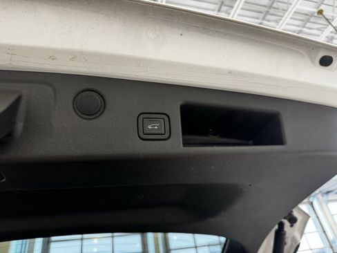 Certified 2023 Chevrolet Equinox LT image 41