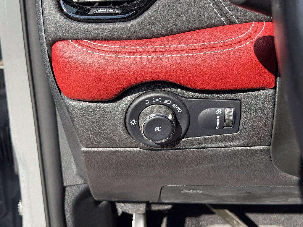 Used 2023 Dodge Durango SRT AWD/4WD image 19