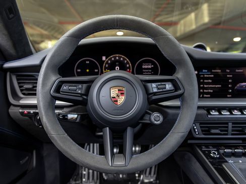 Certified 2026 Porsche 911 GT3 RWD image 32