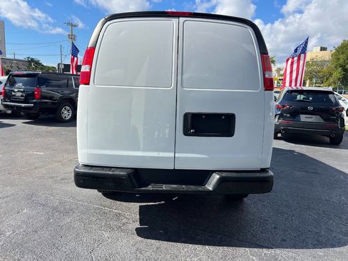 Used 2021 Chevrolet Express 2500 w/ Driver Convenience Package image 4