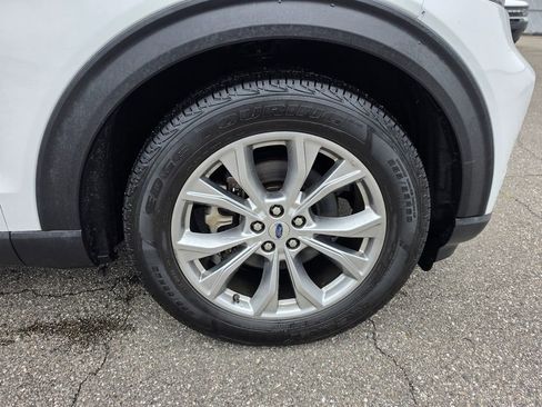 Used 2021 Ford Explorer Limited w/ Equipment Group 301A RWD image 15