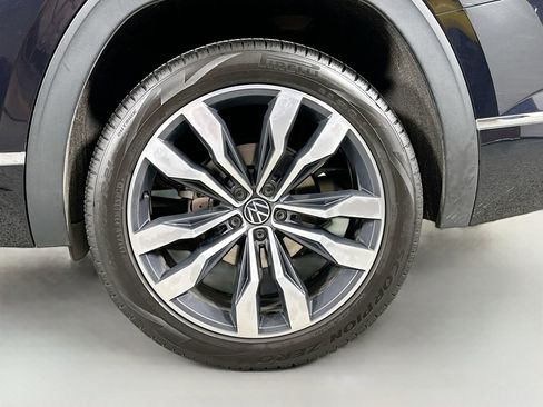 Used 2021 Volkswagen Atlas SEL Premium w/ MDO Package (Bench Seat) image 32