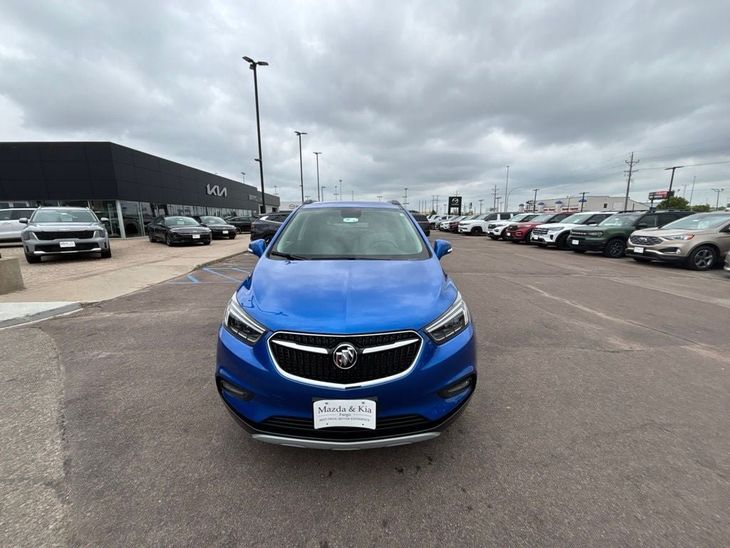 Used 2018 Buick Encore Essence AWD/4WD image 2