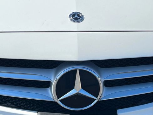 Used 2020 Mercedes-Benz C 300 4MATIC Sedan image 36
