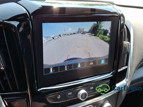 Certified 2023 Chevrolet Traverse LT w/ LT Premium Package AWD/4WD image 20