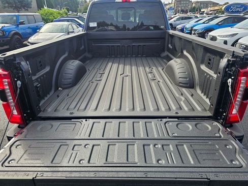 New 2025 Ford F350 Lariat w/ Black Appearance Package AWD/4WD image 13