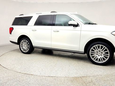 Used 2023 Ford Expedition Max Limited image 3