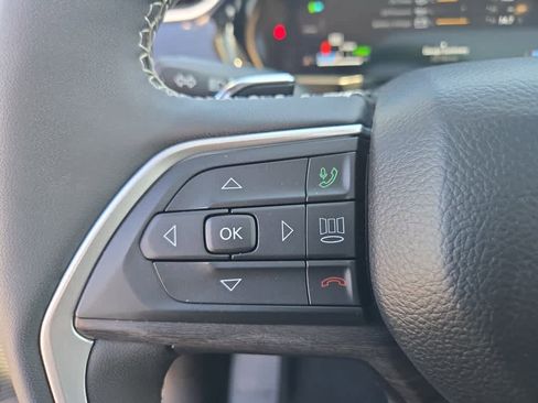 Used 2023 Jeep Grand Cherokee 4WD 4xe w/ MOPAR Finishing Package image 13