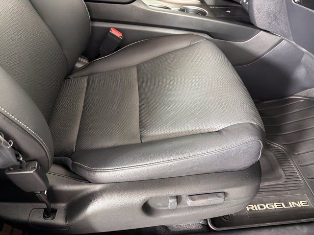 Used 2025 Honda Ridgeline RTL image 33