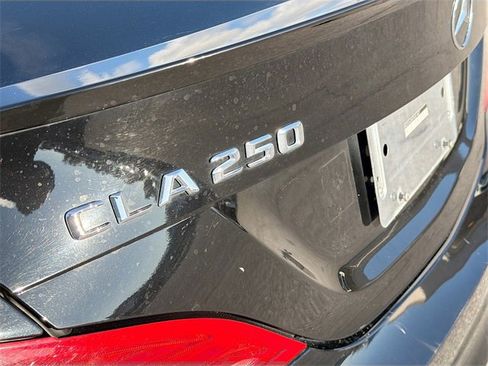 Used 2014 Mercedes-Benz CLA 250 4MATIC image 11