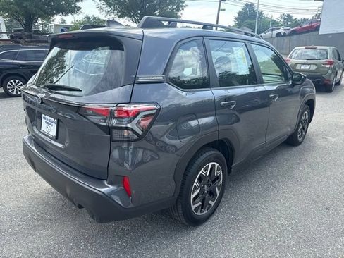 Used 2025 Subaru Forester AWD/4WD image 3