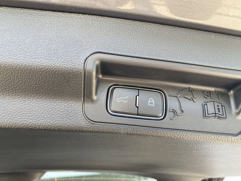 Used 2023 Ford Explorer XLT w/ Equipment Group 202A image 27