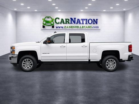 Used 2019 Chevrolet Silverado 2500 LT w/ LT Convenience Package AWD/4WD image 3