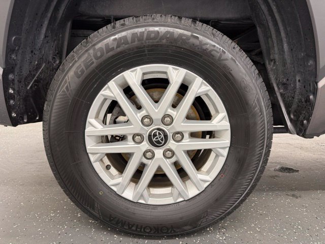 Used 2024 Toyota Tundra SR5 w/ SR5 Premium Package AWD/4WD image 21