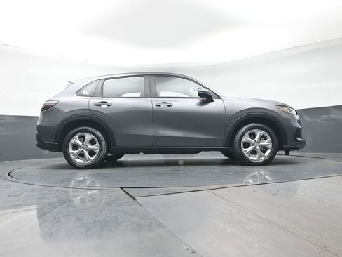 Used 2023 Honda HR-V LX image 31
