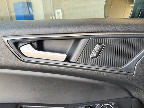 Used 2024 Ford Edge SE AWD/4WD image 12