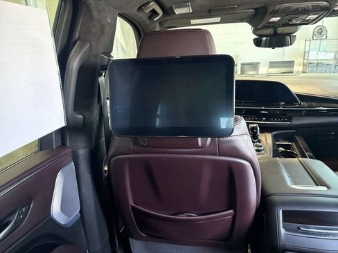 Certified 2023 Cadillac Escalade ESV Sport Platinum AWD/4WD image 14